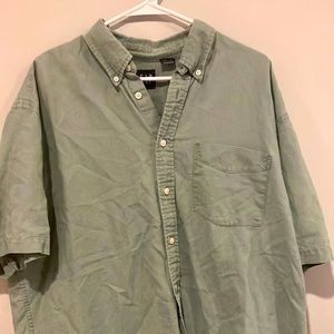 Gap vintage short sleeve button up. Large.
